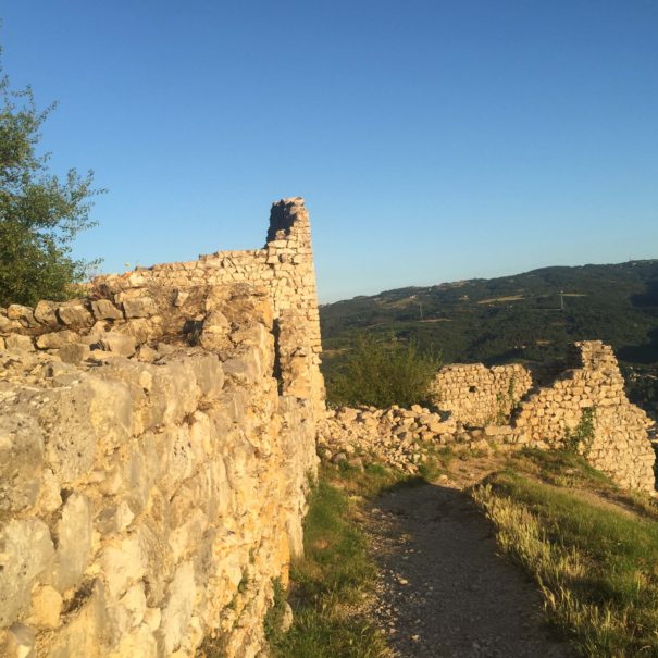 Que faire en Ardèche? les visites guidées du château de Crussol